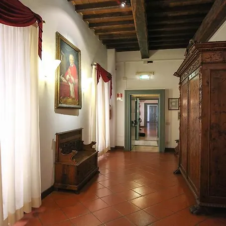 Casa Di Santa Francesca Romana A Ponte Rotto Affittacamere Roma