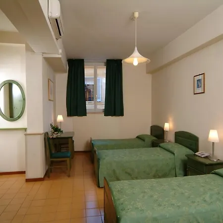 Affittacamere Casa Di Santa Francesca Romana A Ponte Rotto Roma