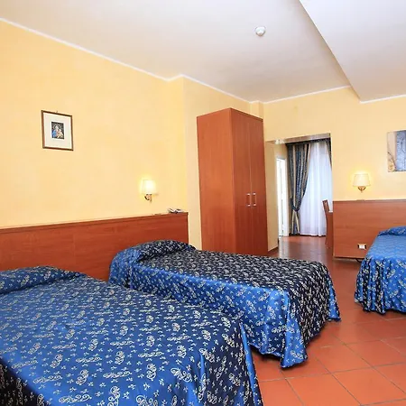 Casa Di Santa Francesca Romana A Ponte Rotto 2* Roma