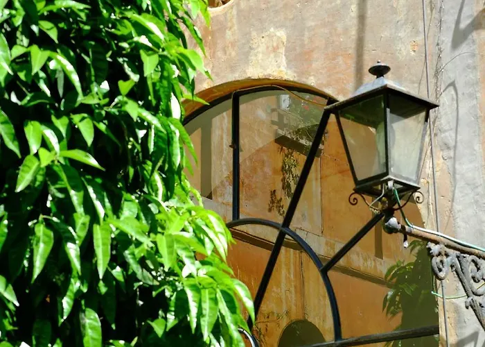 Casa Di Santa Francesca Romana A Ponte Rotto 3*