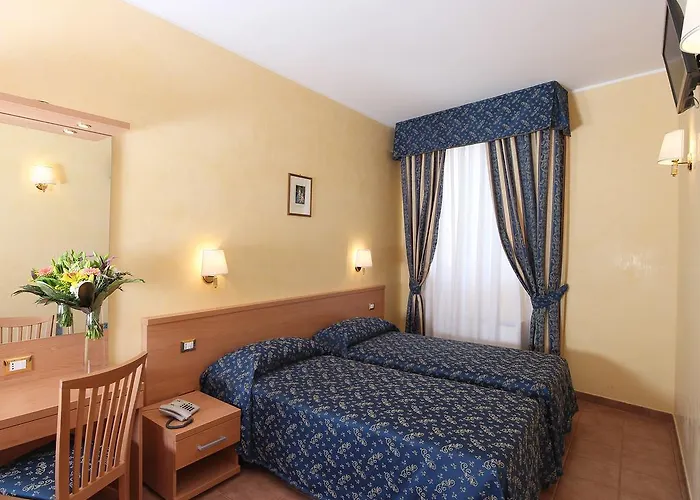 Casa Di Santa Francesca Romana A Ponte Rotto Rome